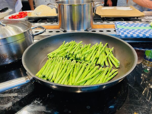 Gourmet-Kochkurs Spargel trifft Burgunder-Weine am 16.5.2025 – Bild 5