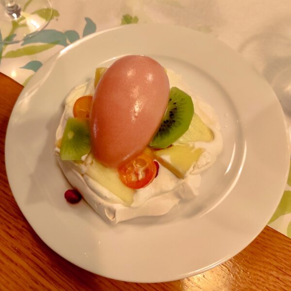 Insel-Pavlova, gouaveneis