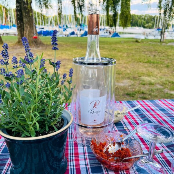Rosé-Apero am See